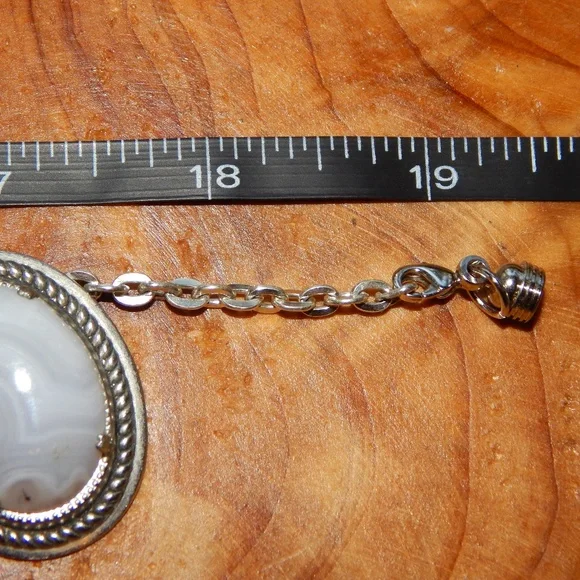 <3  Bold Grey Botswana Agate Pendant Necklace  <3 - Picture 4 of 4